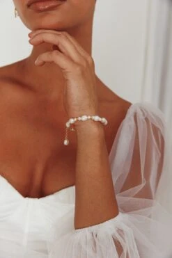 Chantel Baroque Pearl Bracelet Gold -Bridal Dr. Denim Store BR001 20GOLD 2