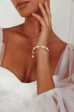 Chantel Baroque Pearl Bracelet Gold -Bridal Dr. Denim Store BR001 20GOLD 5