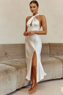 Te Amo Halterneck Open Back Midi Dress Champagne 13 Te Amo Halterneck Open Back Midi Dress Champagne -Bridal Dr. Denim Store CM1631B 20CHAMPAGNE 6