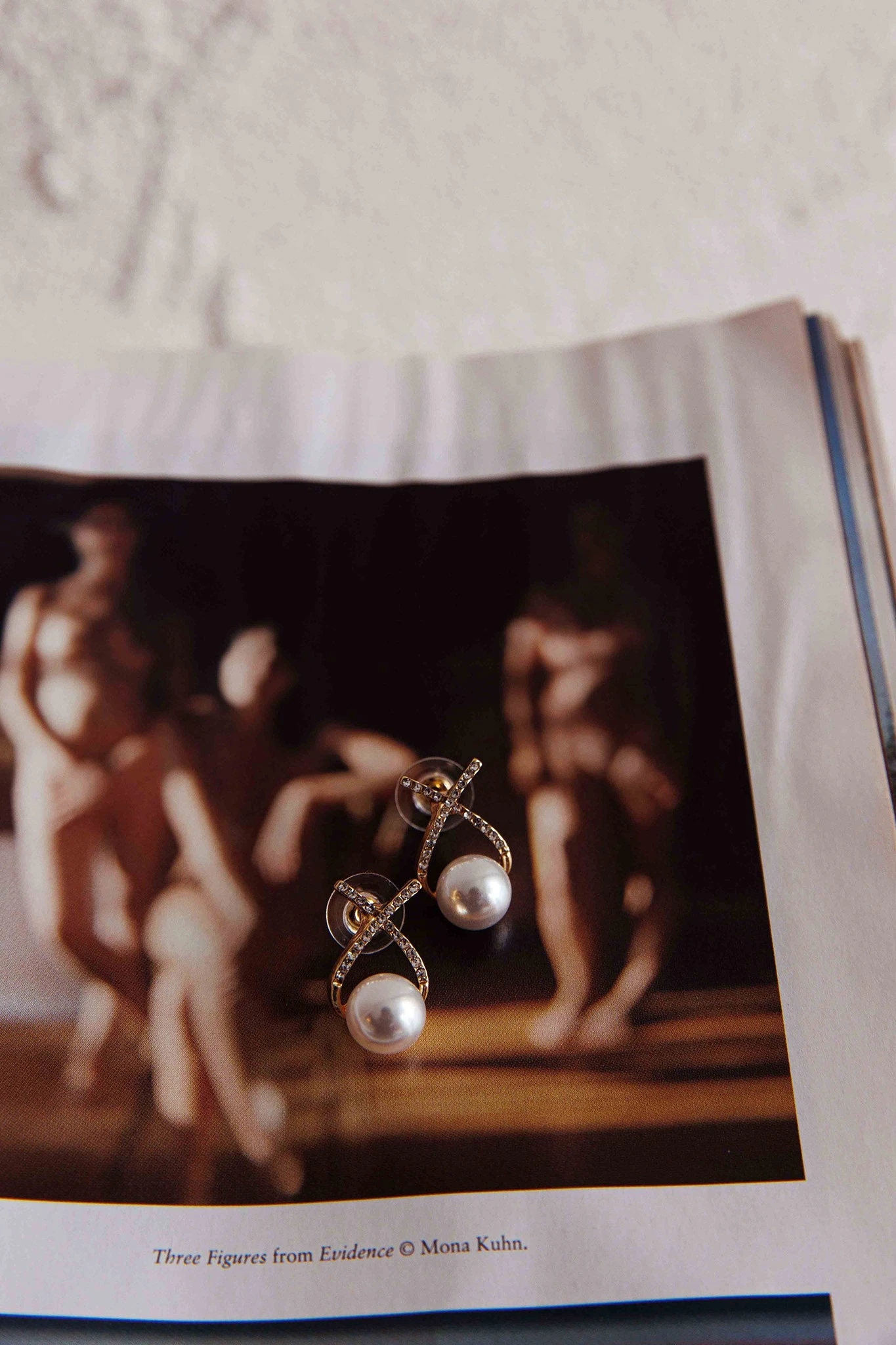 Aliyah Diamante X Pearl Earrings Gold 2 Aliyah Diamante X Pearl Earrings Gold - Image 2