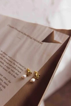 Le Jardin Flower Pearl Earrings Gold -Bridal Dr. Denim Store ER0155 20GOLD 7