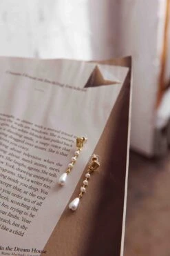 Mercy Pearl & Crystal Drop Earrings Gold -Bridal Dr. Denim Store ER0158 20GOLD 2