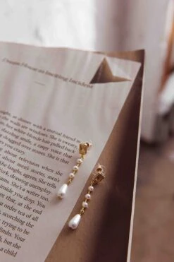 Mercy Pearl & Crystal Drop Earrings Gold -Bridal Dr. Denim Store ER0158 20GOLD 5