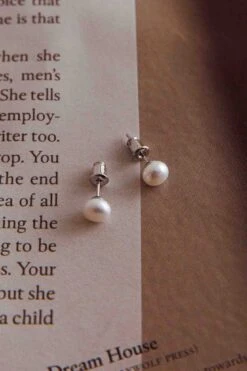 Tahyna Pearl Stud Earrings