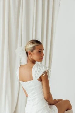 Hoda Lace Scrunchie White 5 Hoda Lace Scrunchie White -Bridal Dr. Denim Store HA0069WHITE 6