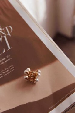 Aurelia Pearl Flower Hairclip Set 15 Aurelia Pearl Flower Hairclip Set -Bridal Dr. Denim Store HA0071 20GOLD 7