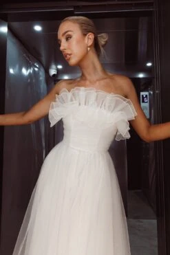 Marietha Organza Frill Maxi Wedding Dress White -Bridal Dr. Denim Store ST3638H01 20WHITE 4